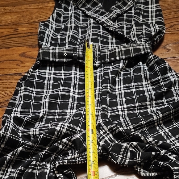 Retro 60s Mod Plaid Sleeveless Criss-Cross Jumpsuit | Wide-Leg | Size Medium - Picture 9 of 15